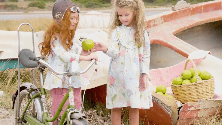 The Flower Walk Shirt - CooCootales